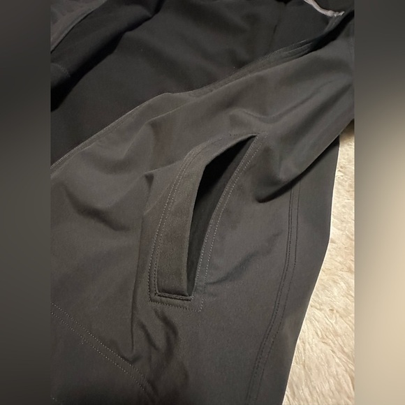 Men's Tommy Bahama Lightweight Size Large Black Jacket EUC - Picture 5 of 7